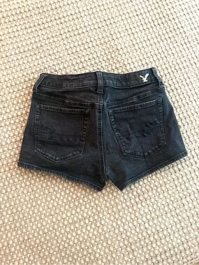 American Eagle Black Denim Hi-Rise Shortie Size 2